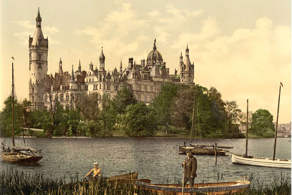 Historische Aufnahme des Schweriner Schlosses um 1900