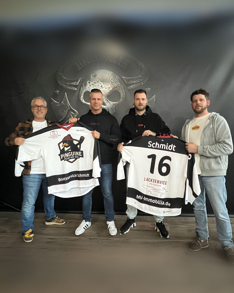 hoch_Plauer-Sponsoren-Lackservice-Brusberg,-Bootsservice-Schmidt,-Fotoatelier-Meier-und-MV-Immobila-(Foto-M.-Schlefske)